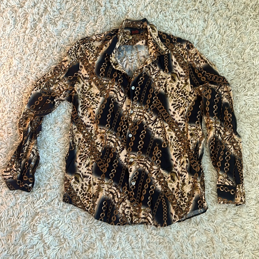 Men’s button down shirt ￼